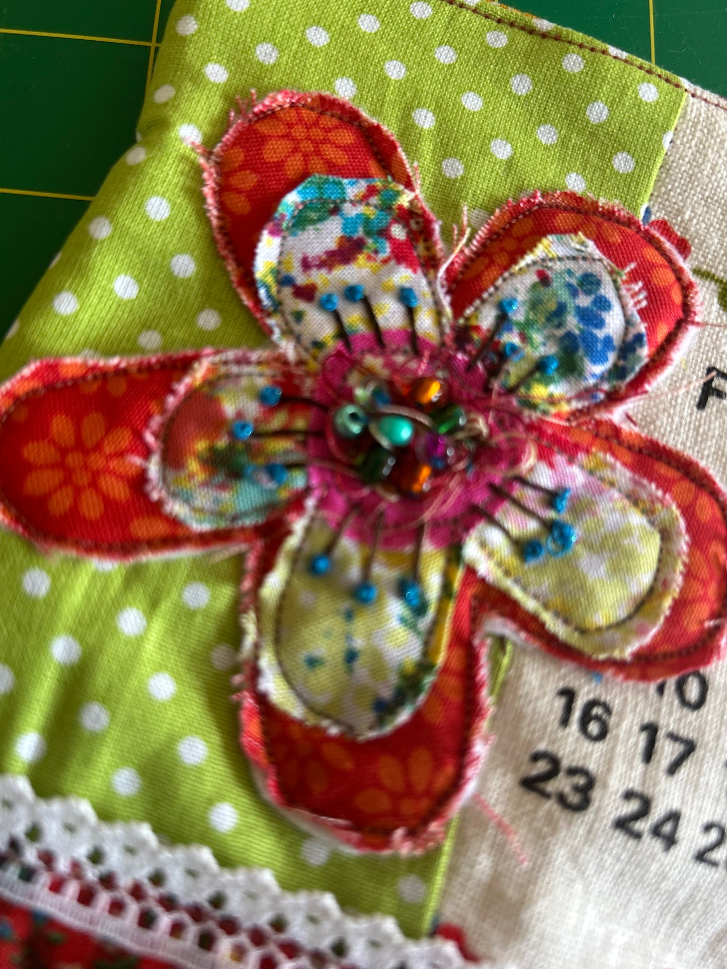 1975 February vintage calendar zipper pouch