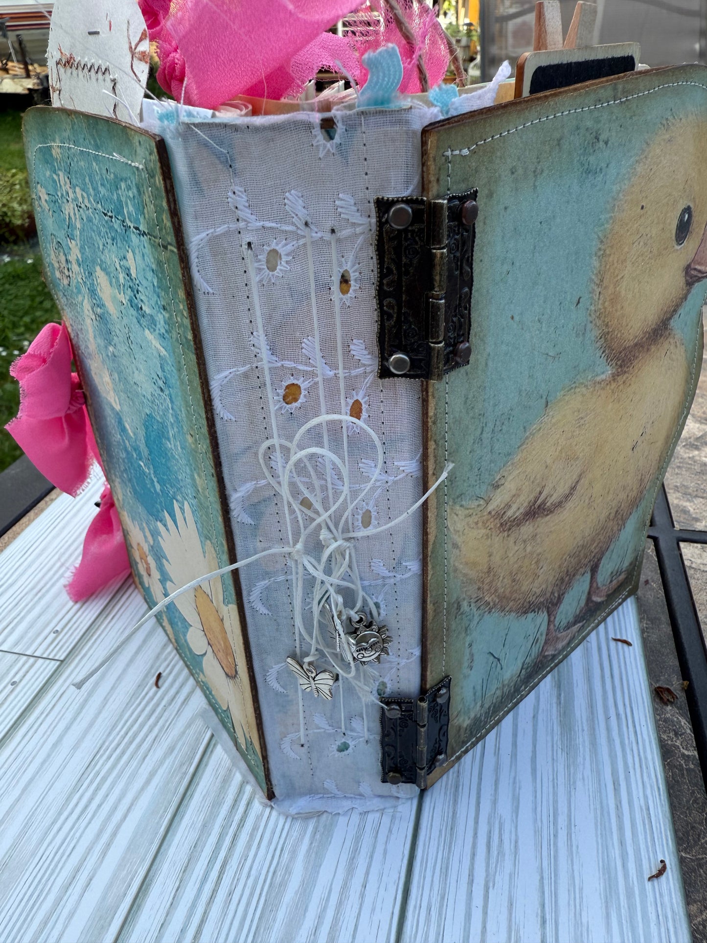 Spring Ducks and daisy journal