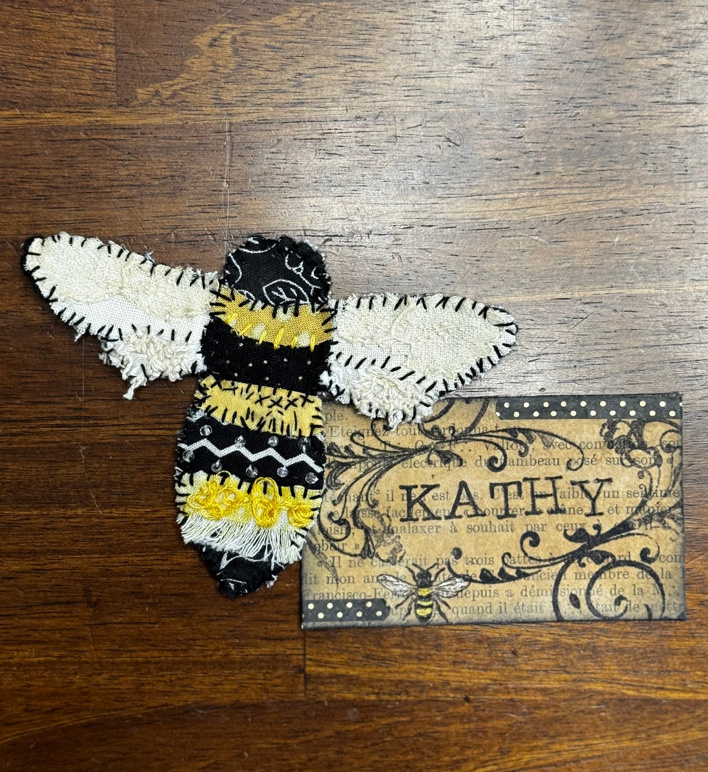 Slow-stitched bee (ssb7)
