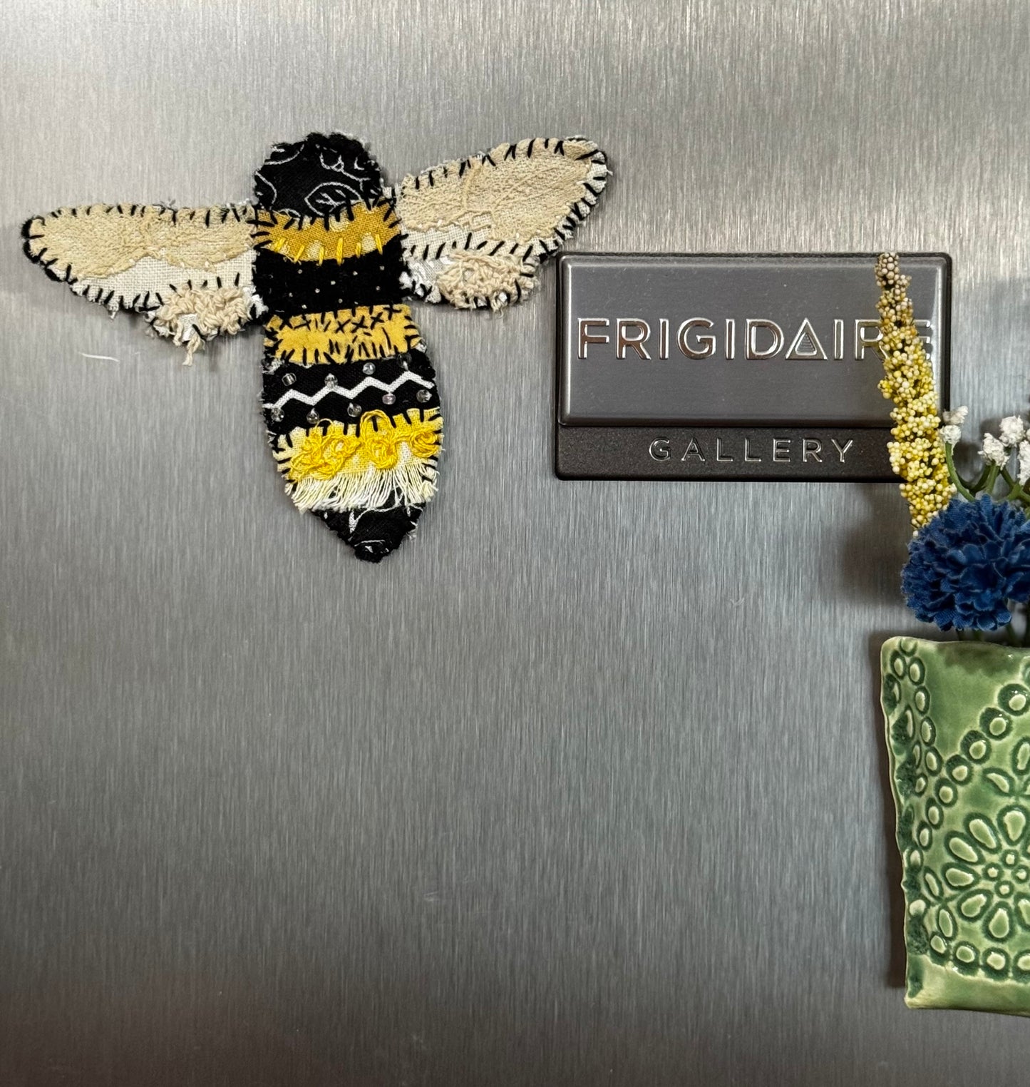 Slow-stitched bee (ssb7)