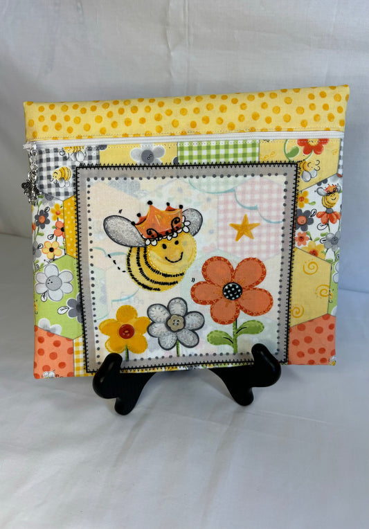 Bee Theme Zippered Pouch (B)