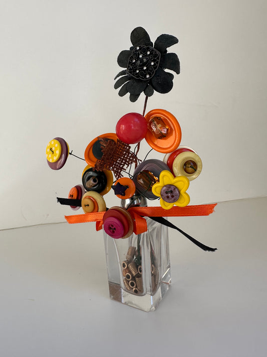 Fall Colors Salt Shaker Button Bouquet - Red/Tan/Yellow/Black