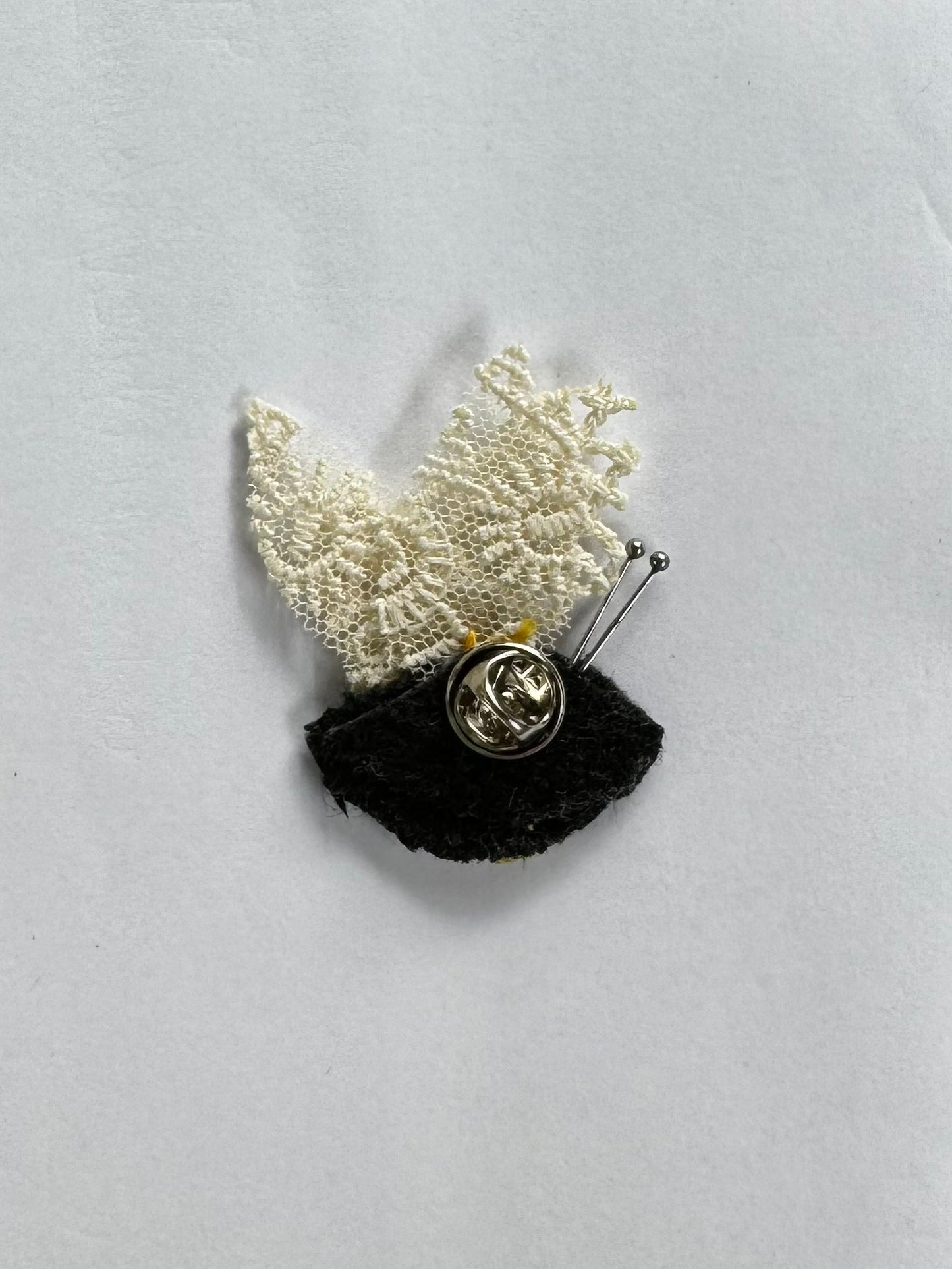 Bee Friend Lapel Pin (B1)