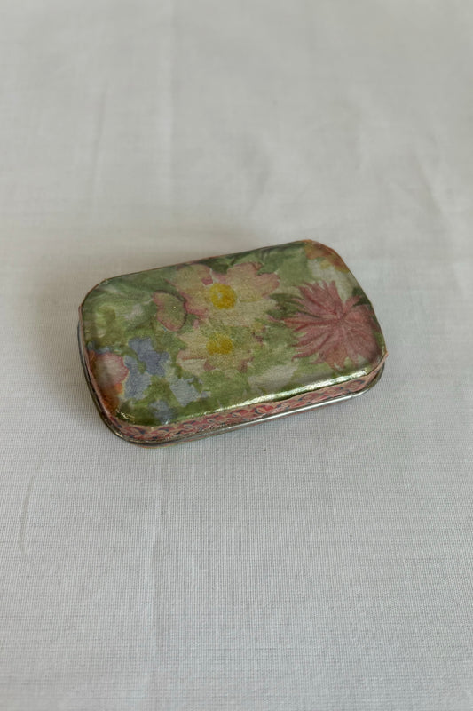 Mini Altoid Tin Pink Flowers (C)