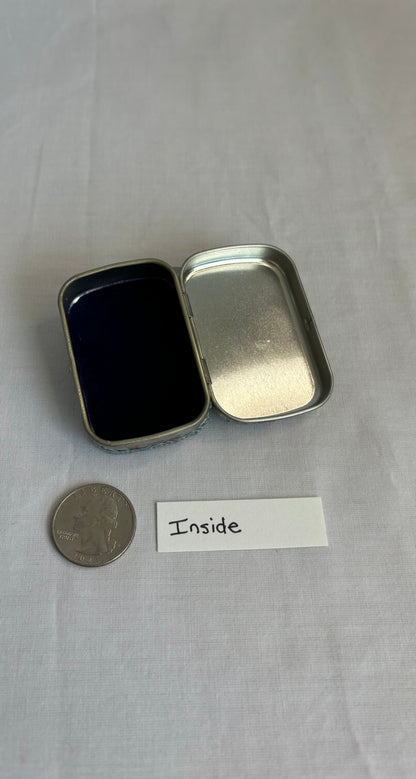 Mini Altoid Tin Medalion (B)