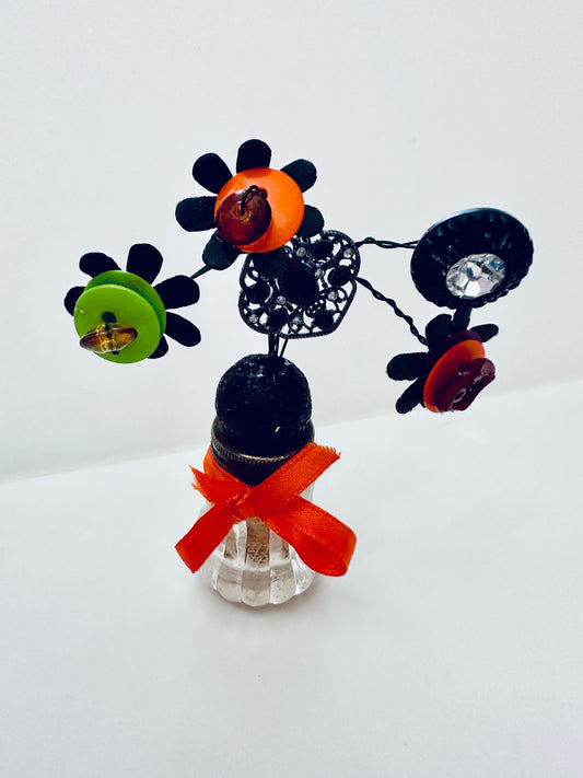 Mini 3 1/2 inch Fall Salt Shaker Button Bouquet