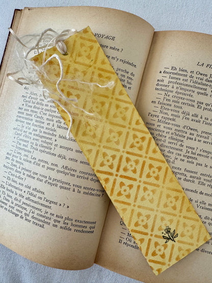 Bookmark - yellow botanical