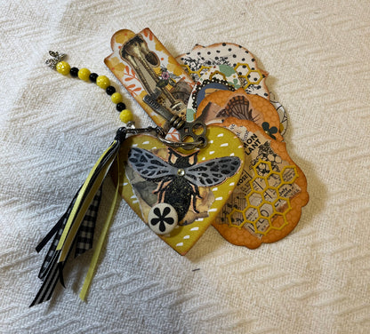 Mini Bee Book Tag art Collection