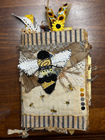 Slow-stitched bee (ssb10)