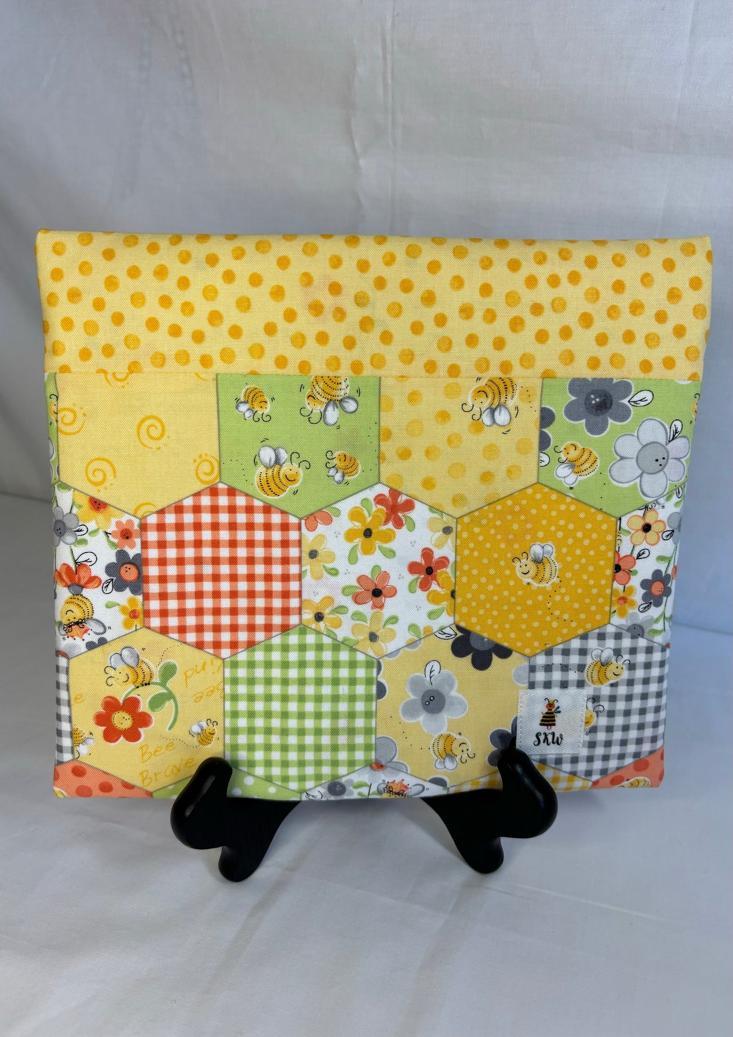 Bee Theme Zippered Pouch (B)