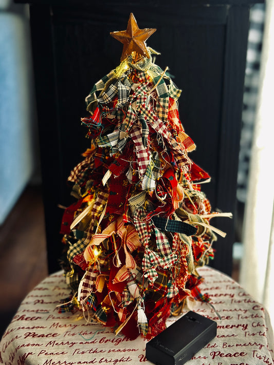 Scrappy Lighted Homespun and Christmas Fabric Tree with Rusty Star Topper