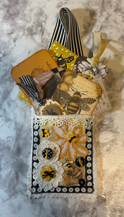 Sewn Ephemera Bee Pocket Posey