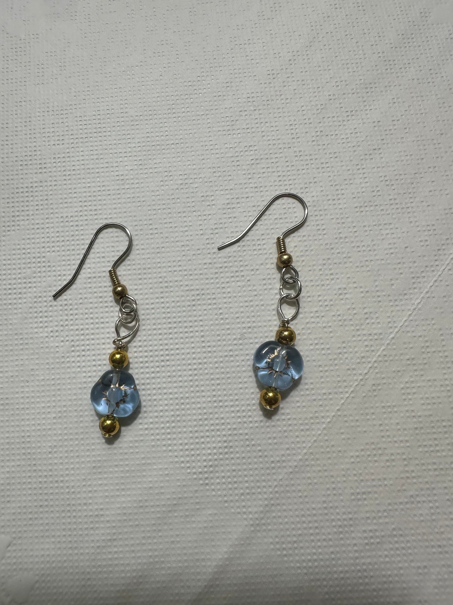 Vintage look periwinkle earrings